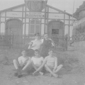 Vor dem Bootshaus 1911