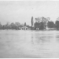 1920 Bootshaus im Hochwasser