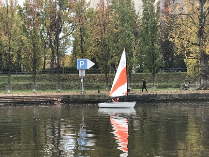 724E8A56-5290-4E6F-B73D-1DF0B1188D95